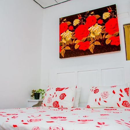 Niwahana Transit City Hotel Katunayaka Zewnętrze zdjęcie