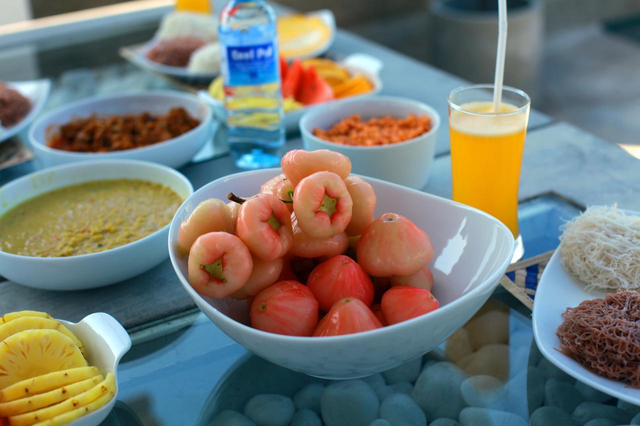 Niwahana Transit City Hotel Katunayaka Zewnętrze zdjęcie